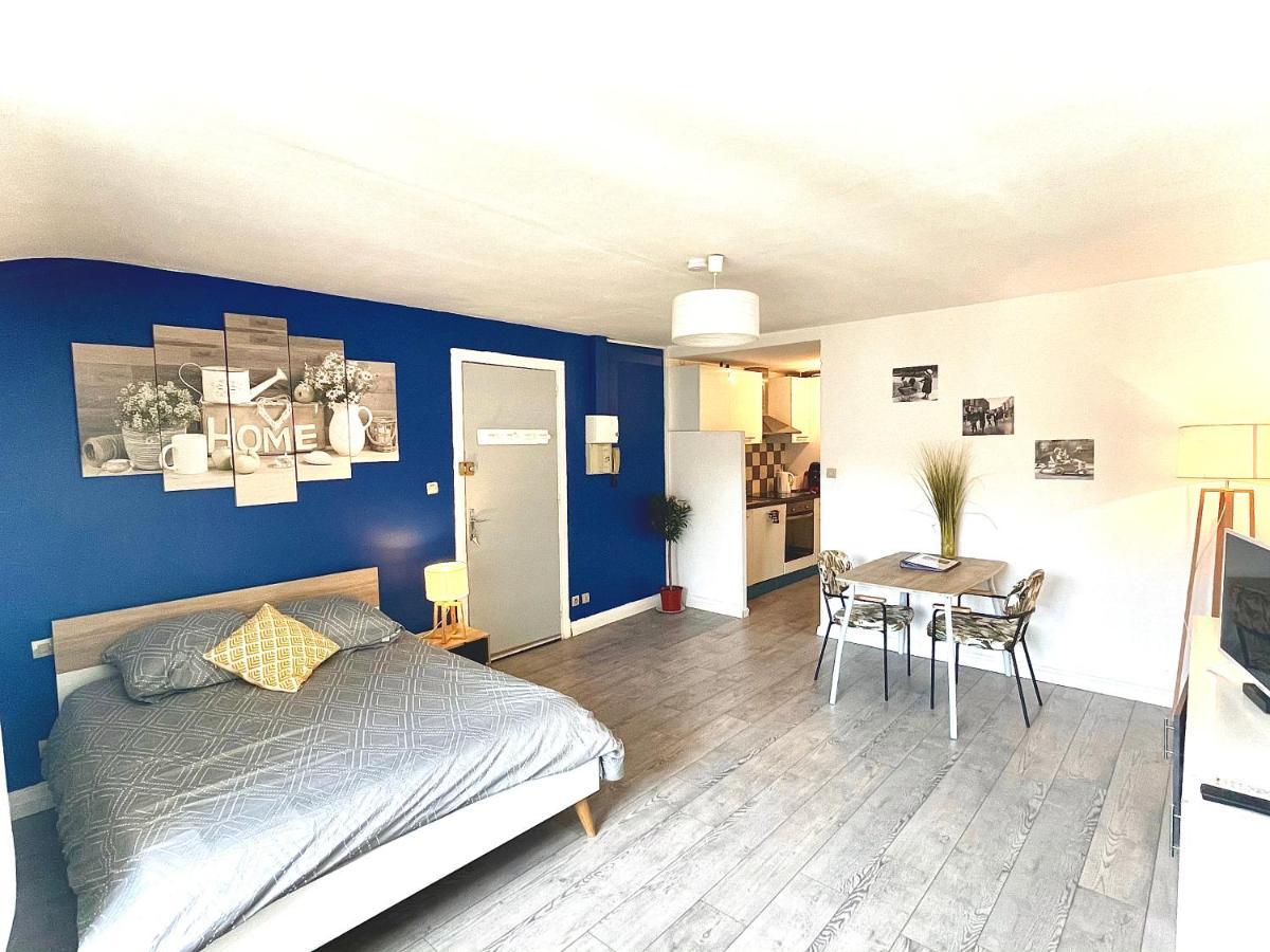 Appartement Entier Moissac Centre 30 M2 Calme Avec Cour Interieure Pour Velos A 50M Du Marche De Moissac Exterior foto