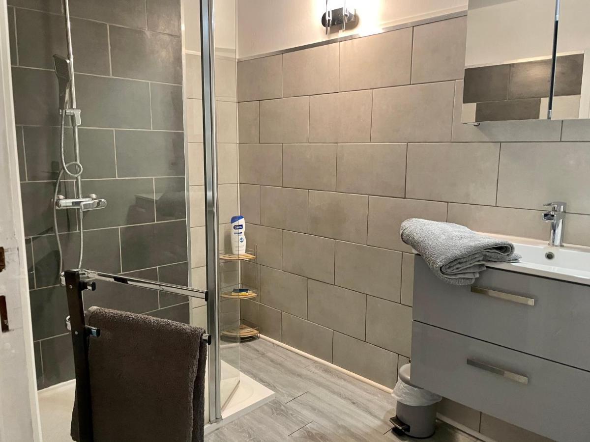 Appartement Entier Moissac Centre 30 M2 Calme Avec Cour Interieure Pour Velos A 50M Du Marche De Moissac Exterior foto